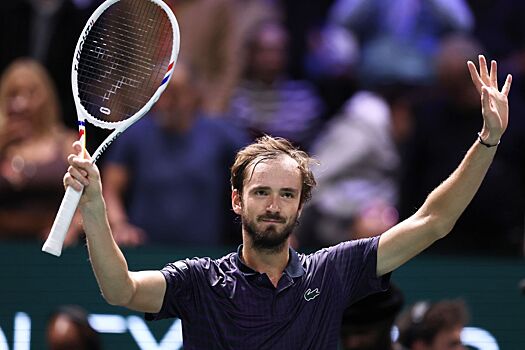 Брисбен-2026: сетки, результаты, расписание, где смотреть, на кого вышли Даниил Медведев, Мирра Андреева, Арина Соболенко