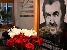 Прощание с Игорем Золотовицким началось в театре МХТ имени Чехова