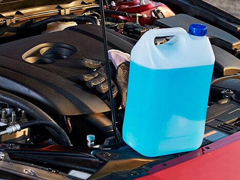 Эксперт рассказал, как отличить хорошую незамерзайку от подделки