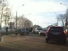 Четыре автомобиля столкнулись у вещевого рынка в Ульяновске