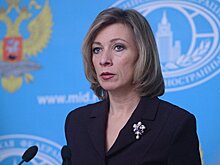 Захарова показала фото со съемок сериала про МИД