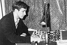 Как проходил «Матч века» по шахматам: СССР еле победил сборную мира, Фишер выиграл «Москвич», но отказался его забирать