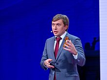 Глава Росмолодежи призвал взрослых россиян меньше материться