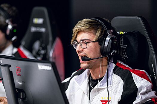 FaZe Clan прошла в третью стадию StarLadder Budapest Major — 2025