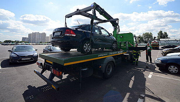 Названы улицы Москвы, где чаще всего нарушают правила парковки