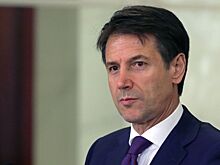 Экс-премьера Италии Конте ударил по лицу противник вакцинации