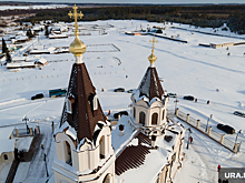 Владыка Евгений освятил старинный свердловский храм