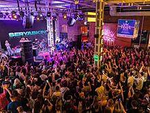 На шоу "VK Мегамикс" в Москве выступят Антоха MC, "На-На" и Шура