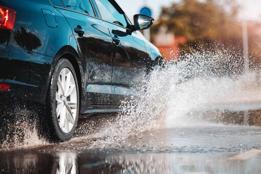 На угонщика составили 11 протоколов и возбудили два дела после погони со стрельбой