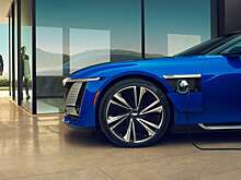Роскошный и футуристичный седан Cadillac впервые появится на дорогах