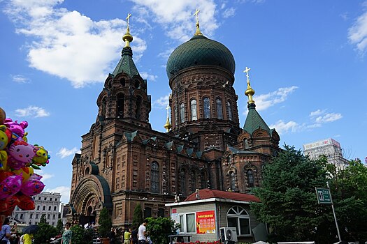 Как живут люди в самом русском городе Китая