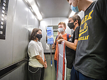 Онищенко перечислил места с вероятностью «незаметного» заражения коронавирусом