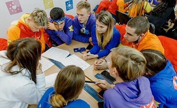 Госдума в третьем чтении приняла законопроект о создании общероссийского движения детей и молодежи