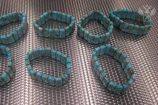 Россиянки привезли бижутерию из Китая и нарвались на штраф