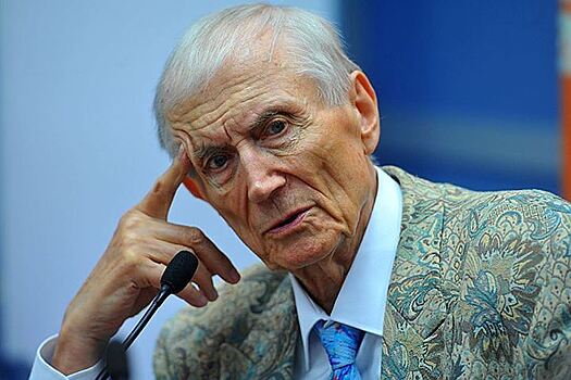 Евгений Евтушенко в тяжелом состоянии госпитализирован в США