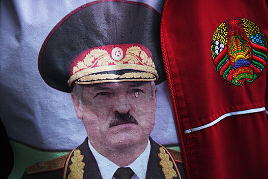 Запад ввел новые санкции в отношении Минска. Досталось и сыну Лукашенко