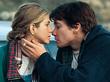 Джилленхол назвал пыткой съемки секс-сцен с Энистон