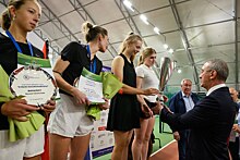 Шамиль Тарпищев вручил награды теннисистам в Калуге