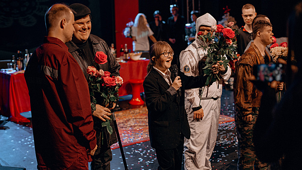 Как работает театр, в котором на сцену выходят люди с синдромом Дауна