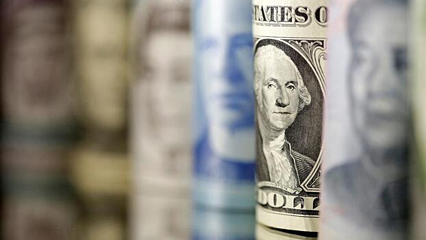 Украина запросила 50 млрд долларов у G7 и МВФ