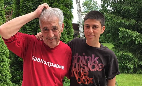 Лев Новоженов сообщил о смерти дочери