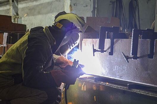 Аналитики назвали самые высокооплачиваемые рабочие специальности в УрФО