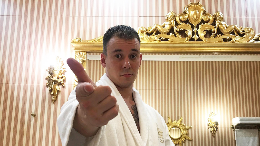 Raper Obe1kanobe v Rusiji obsojen na osem let zapora zaradi preprodaje drog