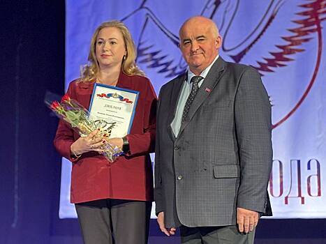 Костромской губернатор дал 50 тысяч рублей учителю математики