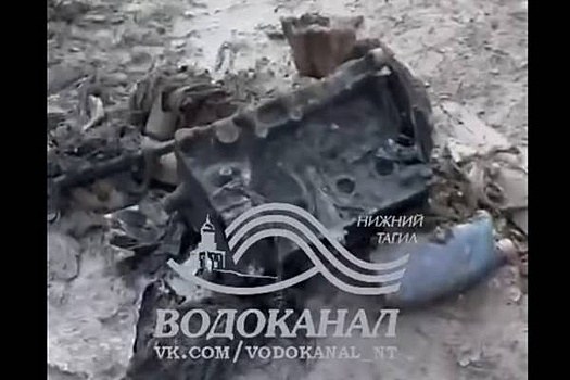В Нижнем Тагиле кто-то выбросил в колодец двигатель и устроил коммунальную аварию