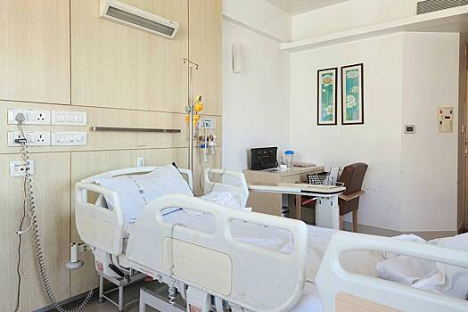 Врач позволил 13-летней дочери просверлить отверстие в черепе пациента