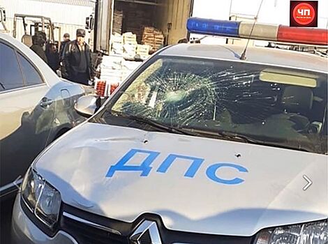 Патрульный автомобиль ДПС сбил пешехода возле рынка «Алмаз» в Ростове
