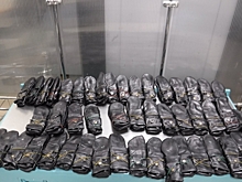 Таможенники Югры пресекли незаконный ввоз 79 пар национальной обуви