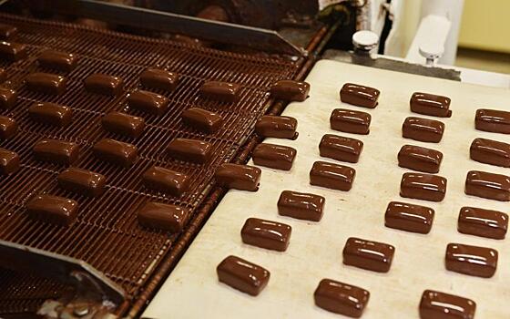 Малков посетил шоколадную фабрику «Красный Октябрь»