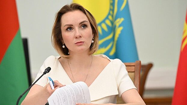 Львова-Белова прокомментировала санкции против трех детских омбудсменов