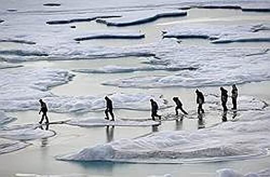 Рыбаки спасли подростков со льдины в Ульяновской области