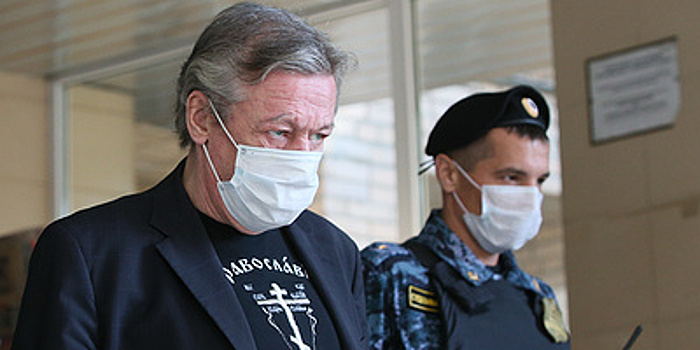 На свидетелей защиты по делу Ефремова попросили завести уголовное дело