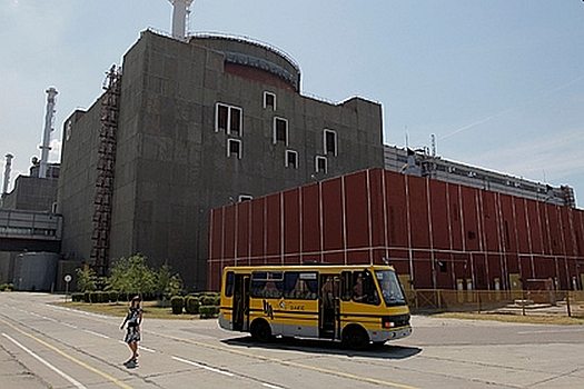 Киев призвал ООН закрыть небо над АЭС на Украине