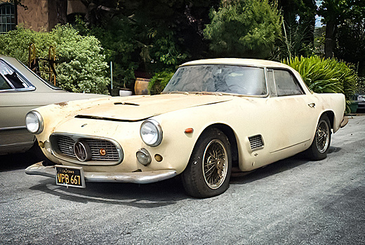 Ржавый 59-летний Maserati, 43 года простоявший в гараже, продали за 16,7 миллиона рублей