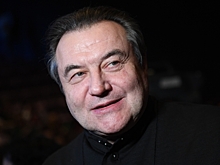 Режиссер Учитель отказался отвечать за актеров-критиков СВО в «Летучем корабле»