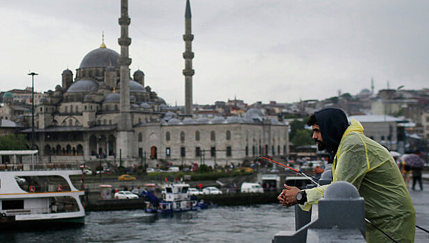 В Турции задержали экс-губернатора Стамбула
