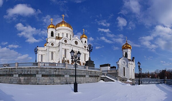 Храм Христа Спасителя потребовали заново освятить после "шабаша" Цымбалюк-Романовской