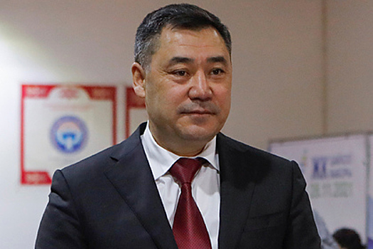 Власти Киргизии узнали в президенте Жапарове российского императора