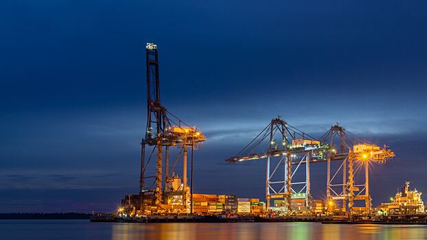 В Эстонии предложили продать принадлежащие фирмам из РФ терминалы