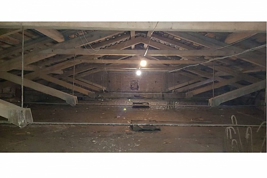 Вековые стропила типографии "Гранит" обыграют в экспозиции "Эрмитаж-Урала"