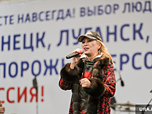 Вика Цыганова растрогала жителей ХМАО песней, посвященной СВО