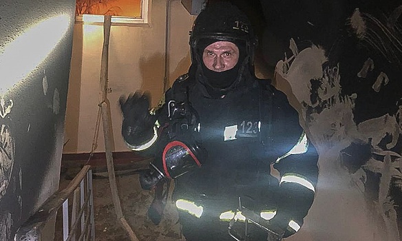 Беременную женщину с ребенком спасли из пожара огнеборцы в Южном Бутове