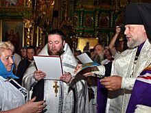 В Симферополе освящали медицинские халаты