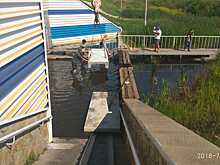 Дорожники установили бетонные трапы в затопленных переходах, прославленных венецианским карнавалом