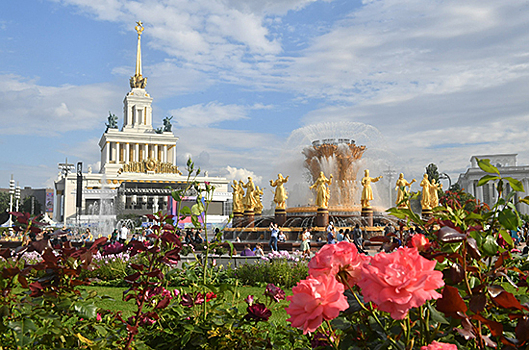 ВДНХ празднует 81 год со дня открытия