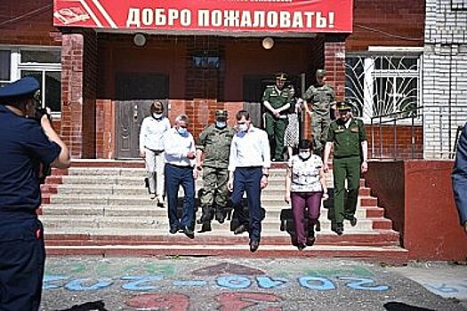 Михаил Дегтярев поручил отремонтировать школу в военном городке села Князе-Волконское